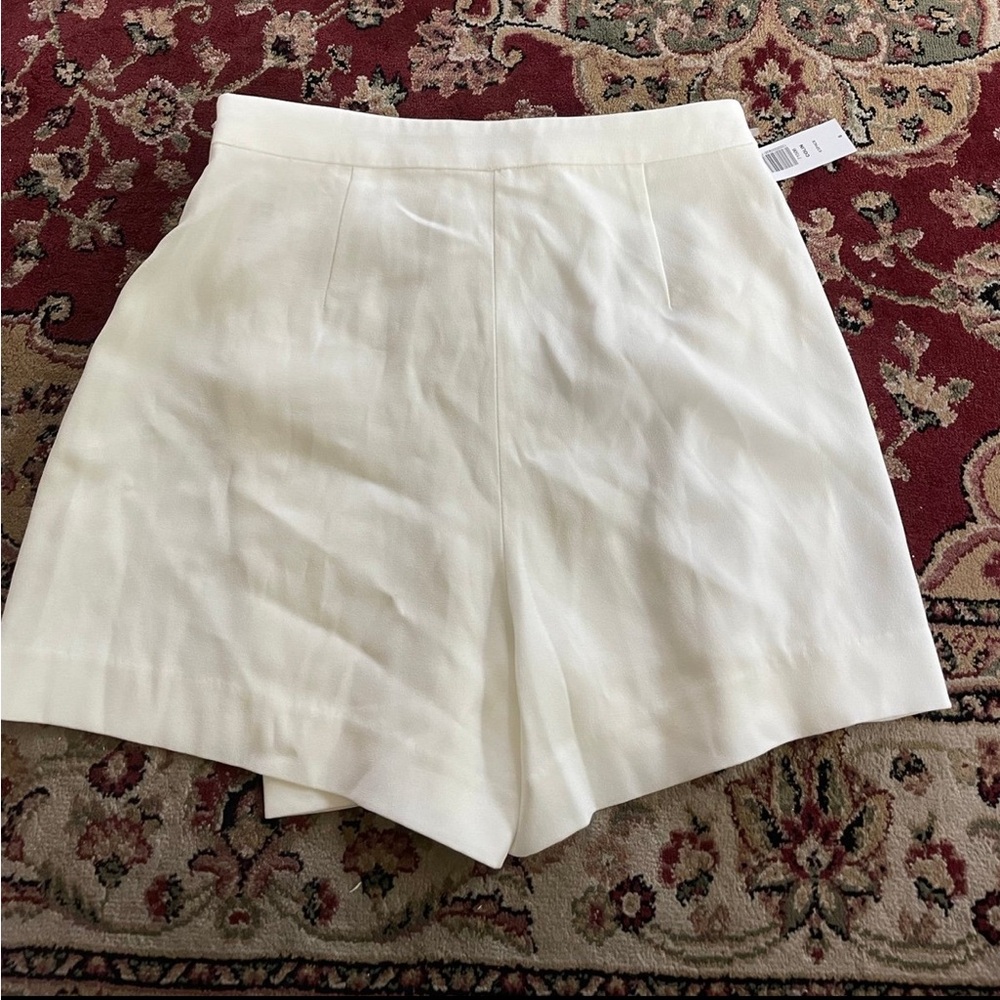 NWT Aritzia White Skort - Picture 4 of 5